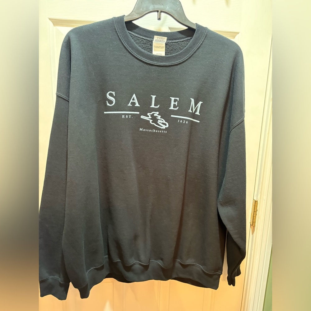 2XL Salem Black Gildan Crewneck Sweatshirt